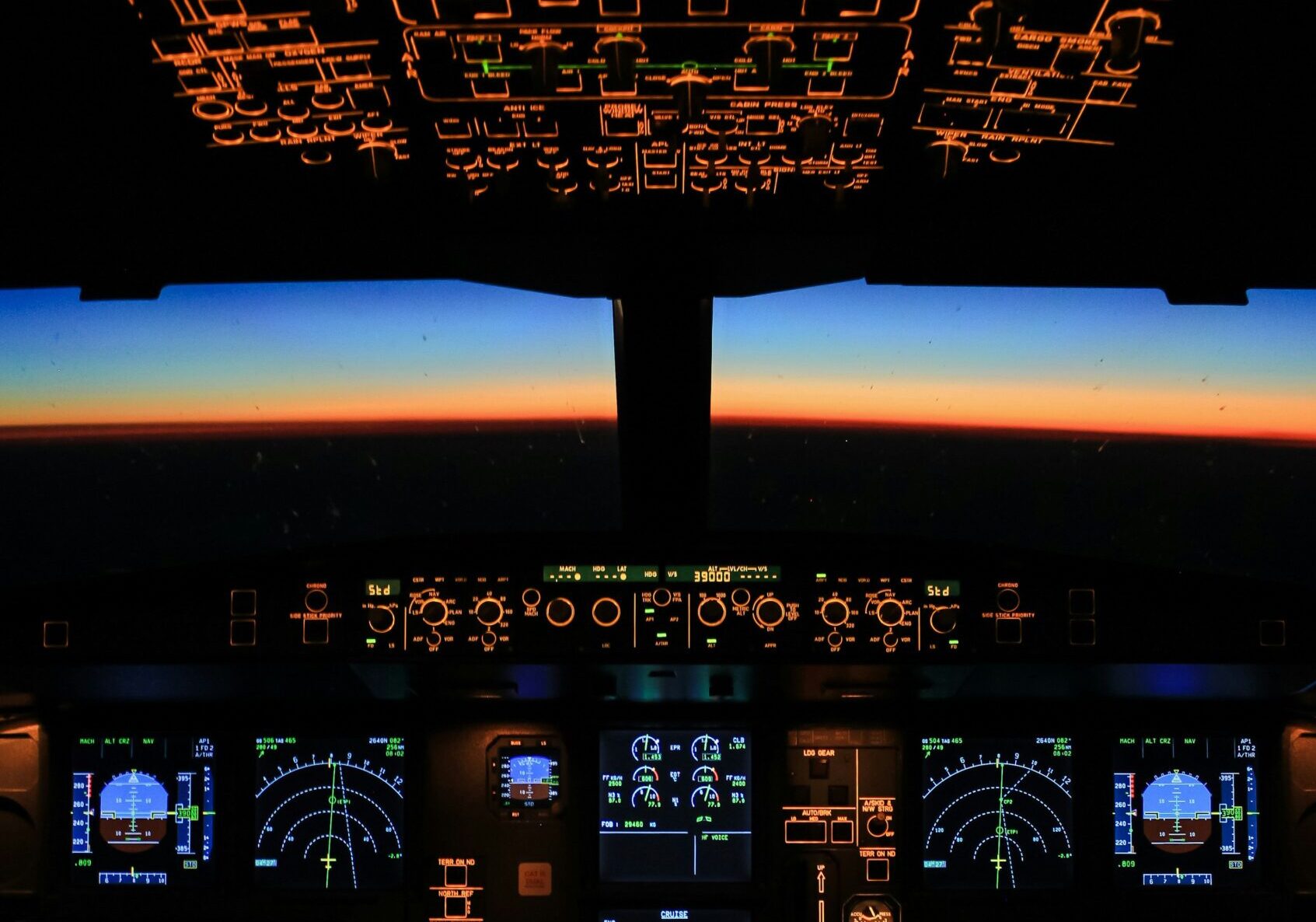ARINC 830 vs Other Avionics Communication Standards - A Comparative Analysis 4 ARINC 830 vs Other Avionics Communication Standards - A Comparative Analysis