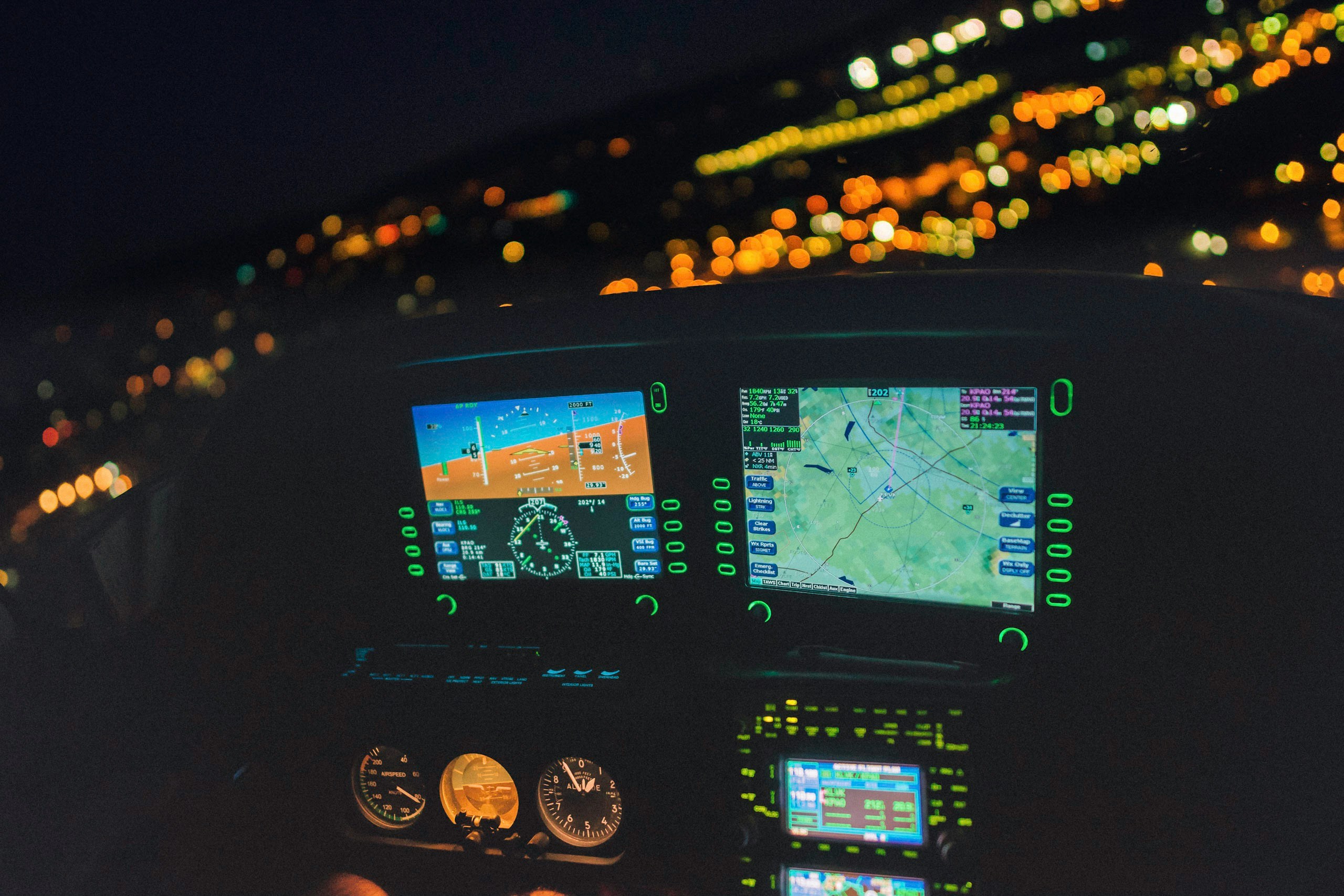 ARINC 830 and Its Role in Next-Generation Aircraft Connectivity 4 ARINC 830 and Its Role in Next-Generation Aircraft Connectivity